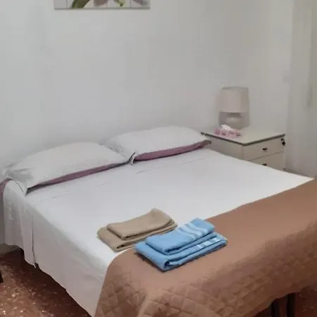 בית הארחה Corneliaguesthouse *